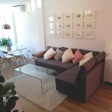 Apartment Duplex W Big Terrace Next To The Malaga